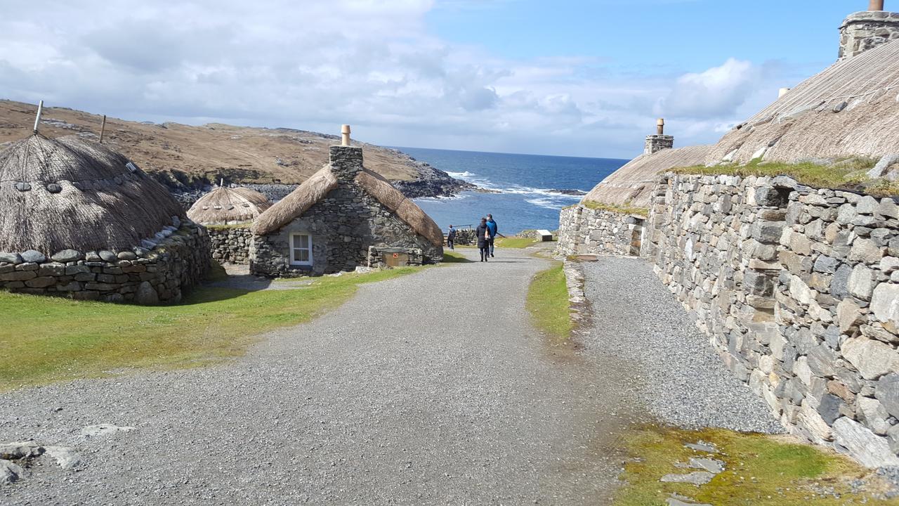 Taigh Na Casag Villa Lionel Exterior photo